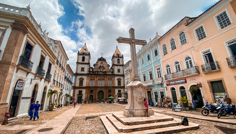 Roteiro No Centro Histórico De Salvador: Do Mercado Modelo Ao Pelourinho